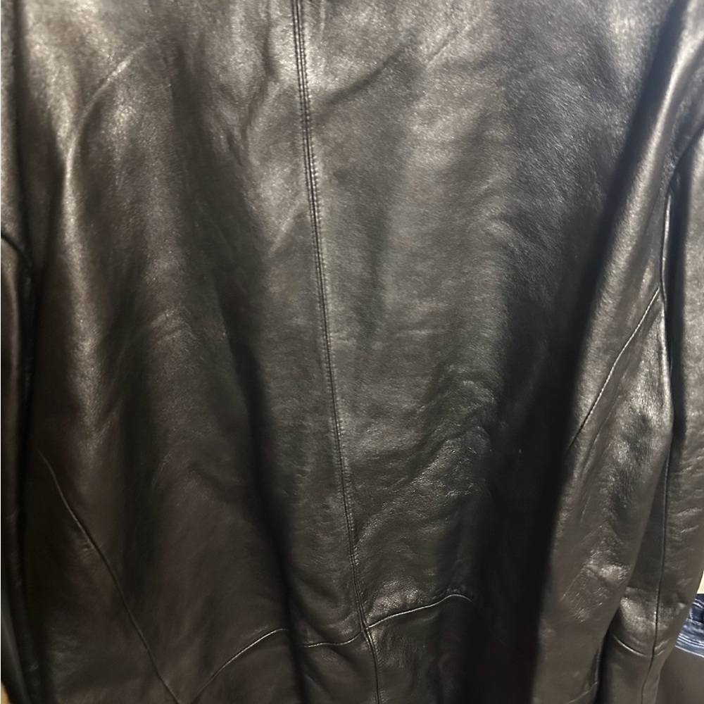 Antique leather jacket - Picture 3 of 3